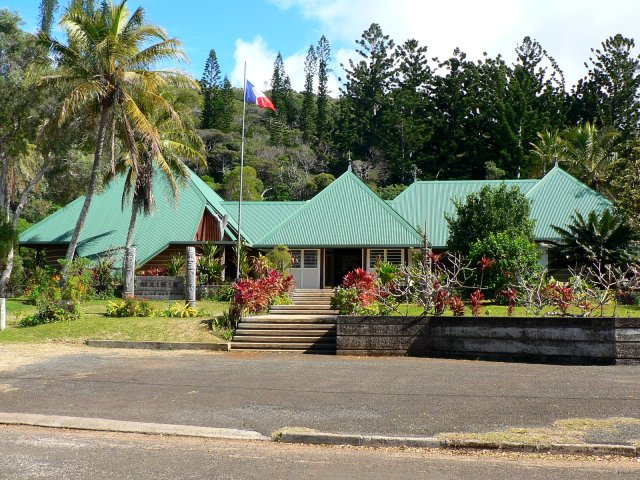 54- La mairie de l'Ile des Pins, a Vao 